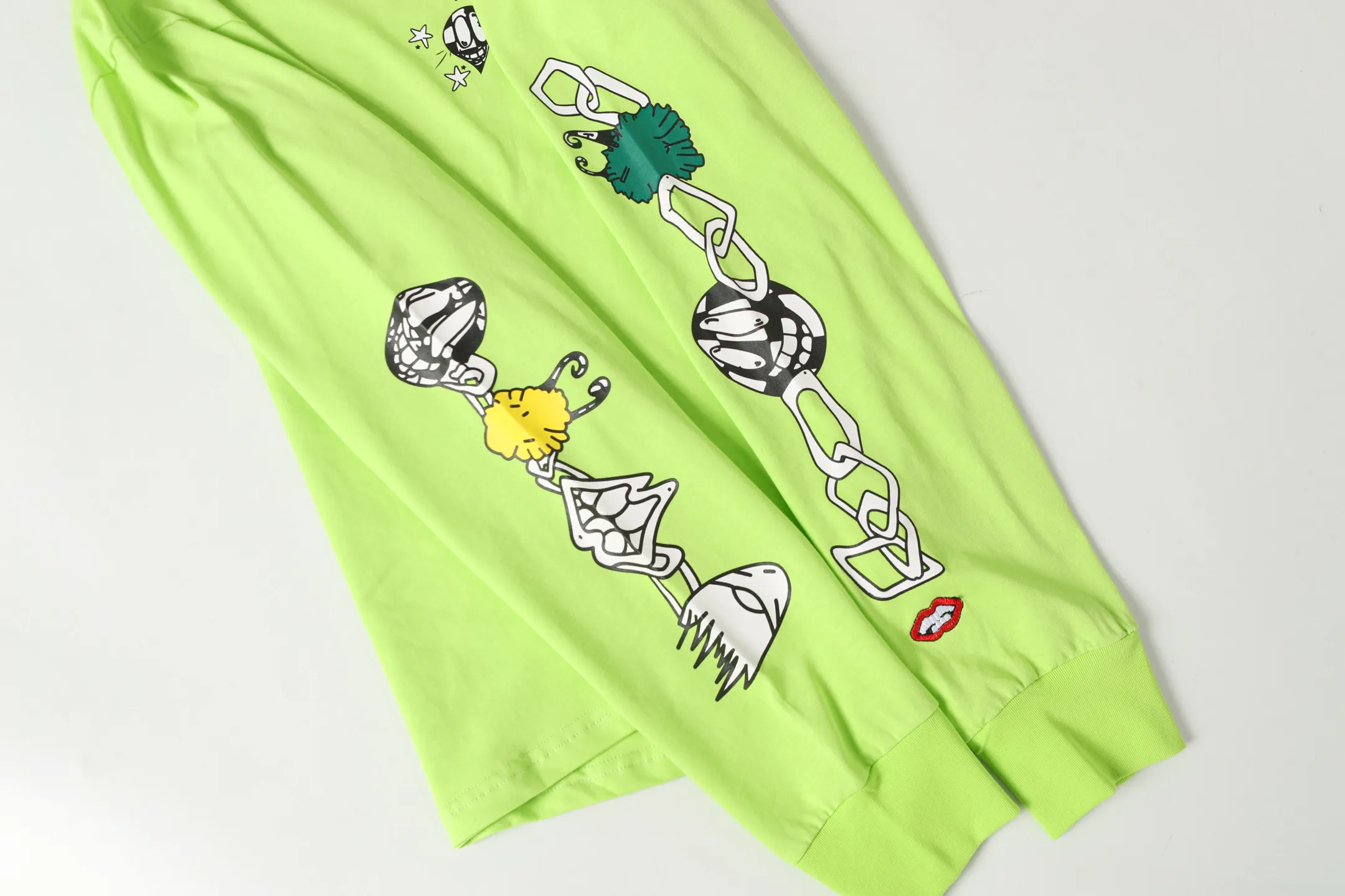 P160 Cross-border model, please do not place an order if you are looking for quality - Chrome Hearts/Chrome Hearts Sanskrit graffiti printed popular long-sleeved T-shirt - High weight, high density and high quality. The wool is soft, delicate and skin-friendly. Soft and silky to the touch. It has excellent warmth and skin-friendly properties. - Custom-woven and custom-dyed, no color difference, no matter the fabric or workmanship details. Overwhelms the ordinary version on the market -Colour: fluorescent green -Size: S M L XL